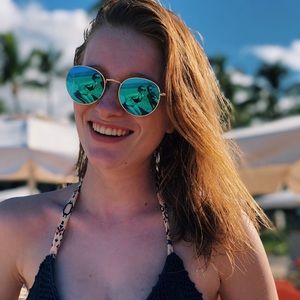 Meet your Posher, Charlotte